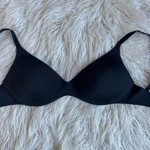 Skims Wireless Form Pushup Plunge Bra Onyx Size 34DDD - Picture 3 of 7